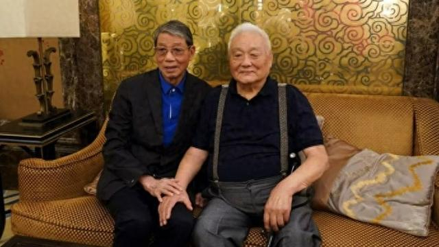 世界杯安卓下载-为93岁恩师先后操持六次足坛大聚会,82 岁徐根宝诠释感谢、感恩和感悟|年维泗|足球|中国足坛|上海海港|王俊生_新浪体育_新浪新闻